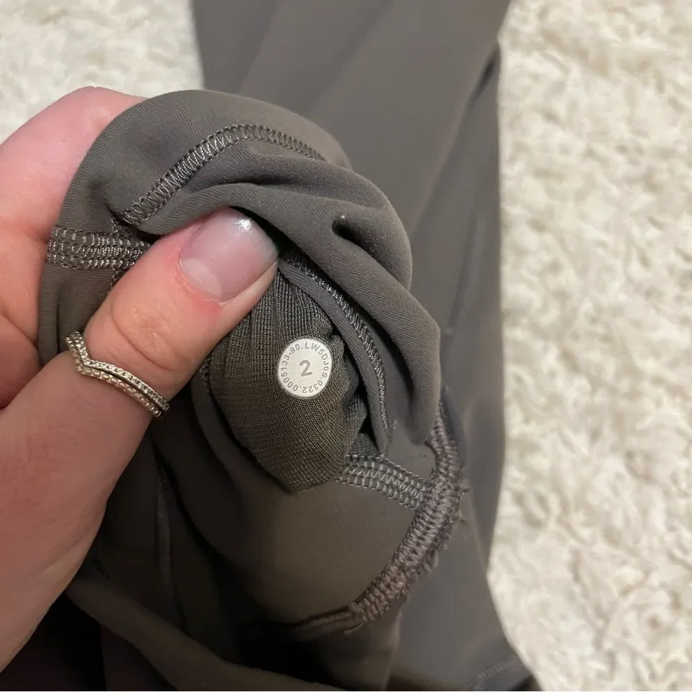 lululemon wunder train 28